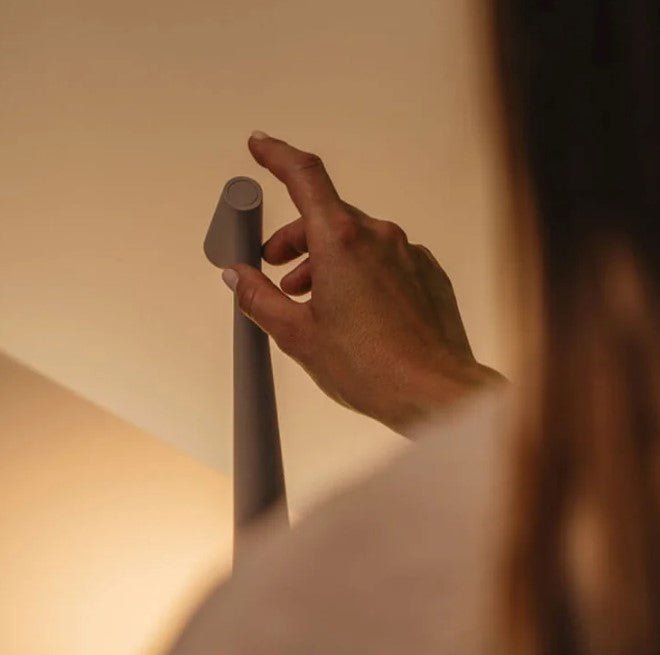 Cordless Table Lamp in Metal and Glass | Minimal Nordic LED Light for Bedroom Desk or Living Room | 2 Heights in 5 Colors