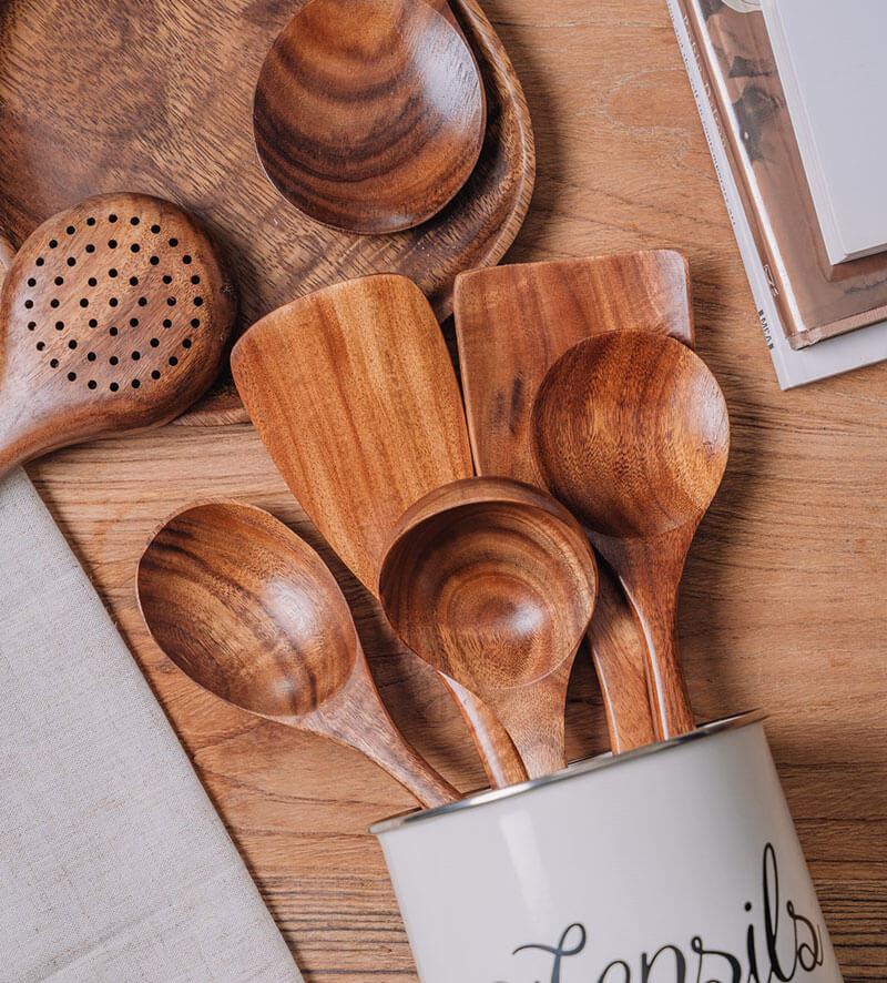 Wooden Kitchen Utensil Set with Spoons, Spatulas and Slotted Server | Heat Resistant Natural Wood | 4 or 7 Pieces