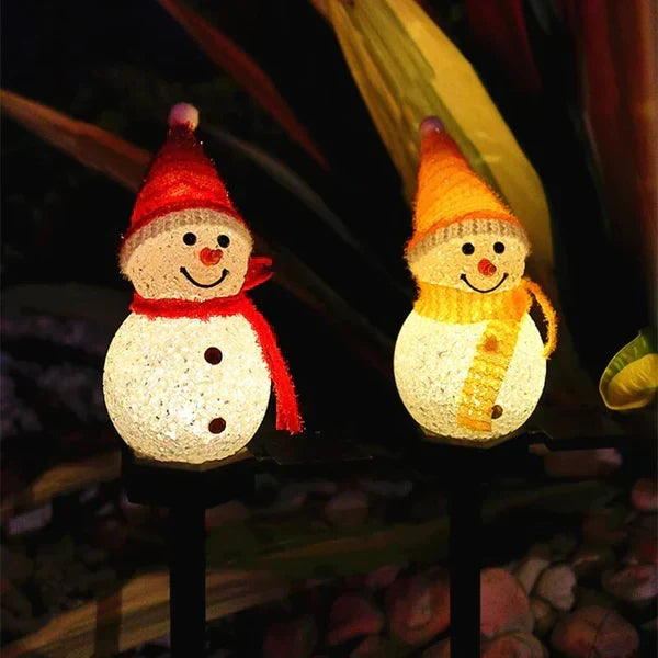 Solar Snowman Lamp for Garden and Patio | Outdoor Christmas Decorations Powered by the Sun | Festive Xmas Lights for Pathways