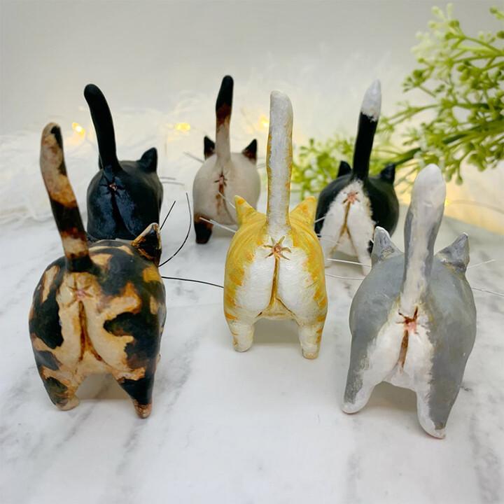Handmade Cat Christmas Ornament in Hand-Painted Resin | Unique Festive Tree Hanger | Six Coat Designs, 6 x 5 x 3 cm